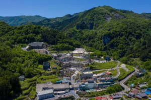 白石工業株式会白艶華工場の外観写真